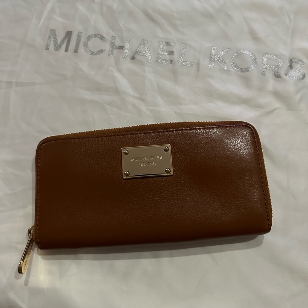 Michael Kors Clutch